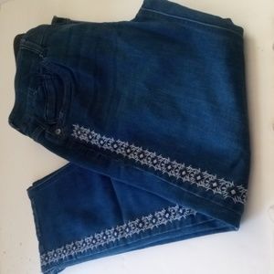 Women's Relativity Embroidered Jeans Size 6